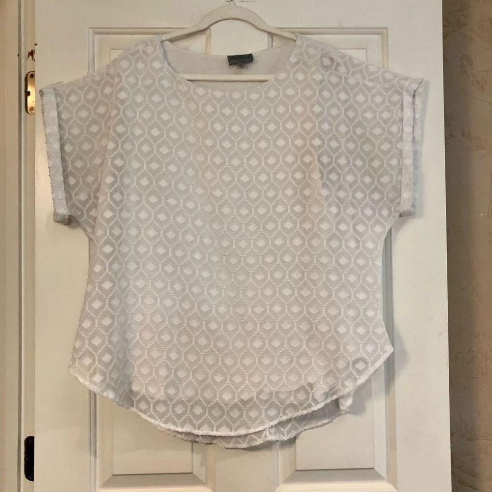 Joseph A White Geometric Lace Short Sleeve Blouse